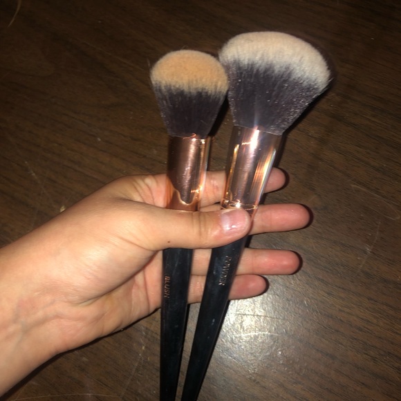 two shainab miami brushes - Picture 1 of 1